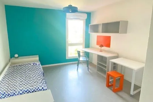 "VILLEJUIF PARIS HÉLOÏSE", 6 %