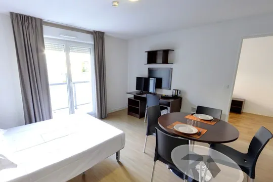 "STUDYLODGE PROVENCE MARSEILLE". 6,3 %