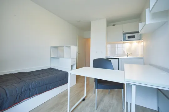 "PALAISEAU". 6 %